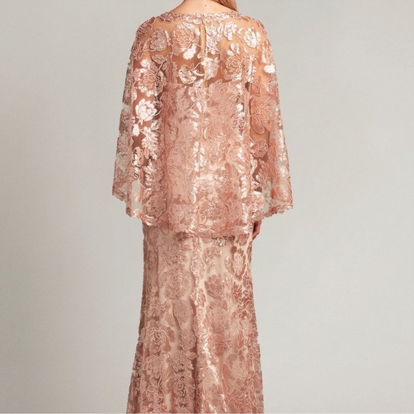 TADASHI SHOJI Peddle Gold Dorine Sequin Embroidered Cape Gown - Reemoly - Picture 3 of 17